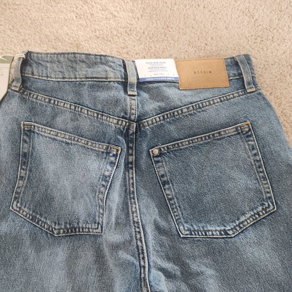 H &M LOOSE FIT DENIM JEANS - Picture 3 of 3